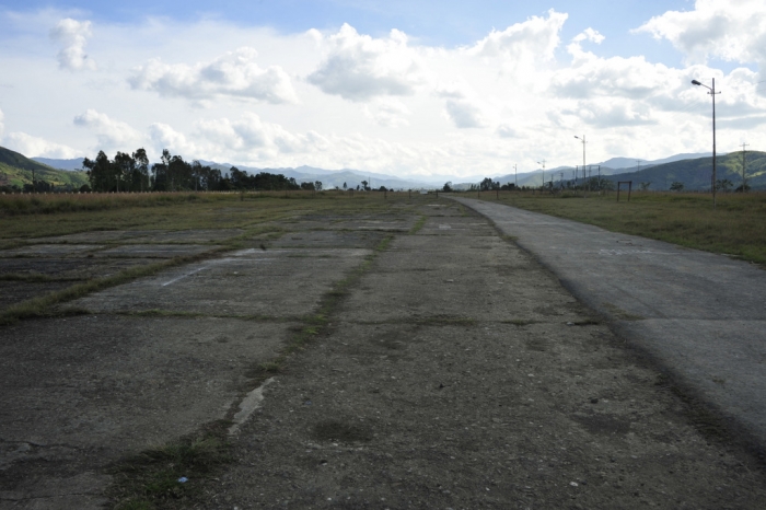インパール谷にある3ヶ所ある内の１つである全天候離着陸場、パレル離着陸場の遺跡。Ranjit Moirangthemによる撮影。